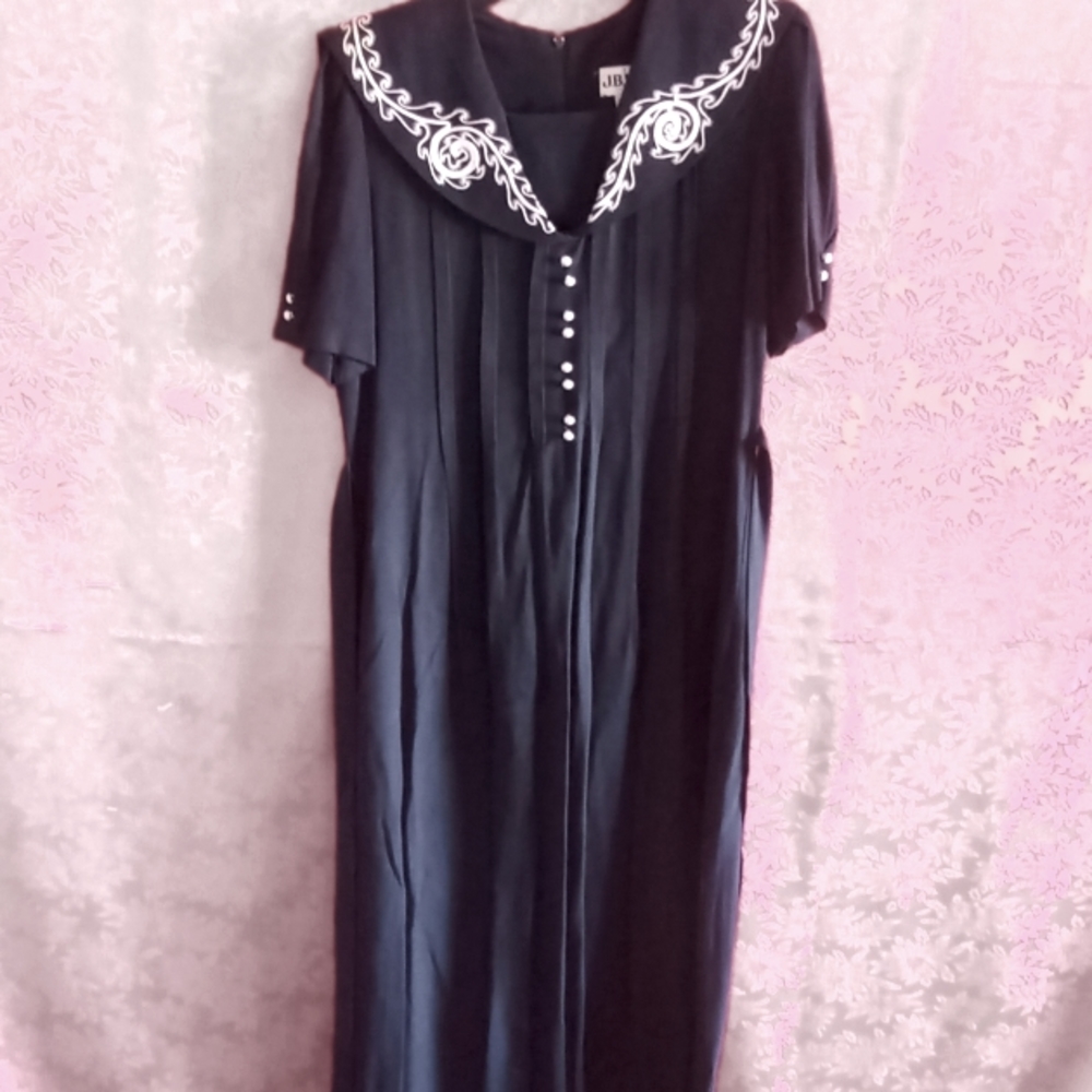 Very nice woman's J.B.S.ltd. dress, great condition